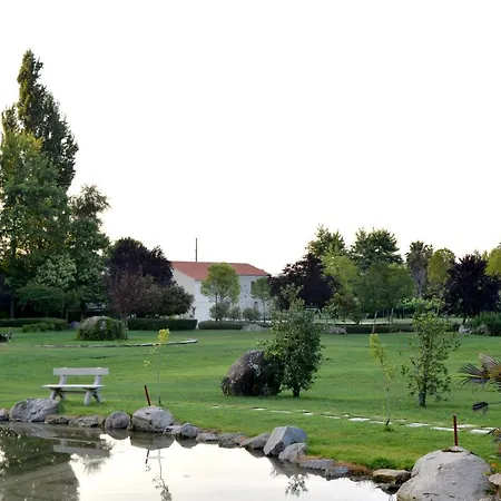 Quinta Dos Jasmins Bed & Breakfast *